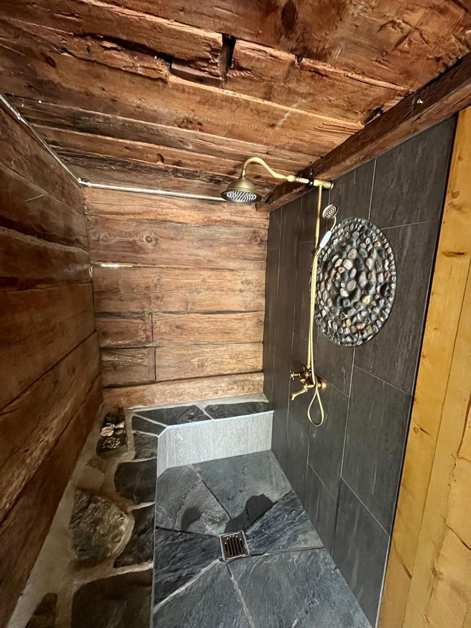 Chalet La Paz With Hotpot And Sauna Villa Torbel Exterior photo