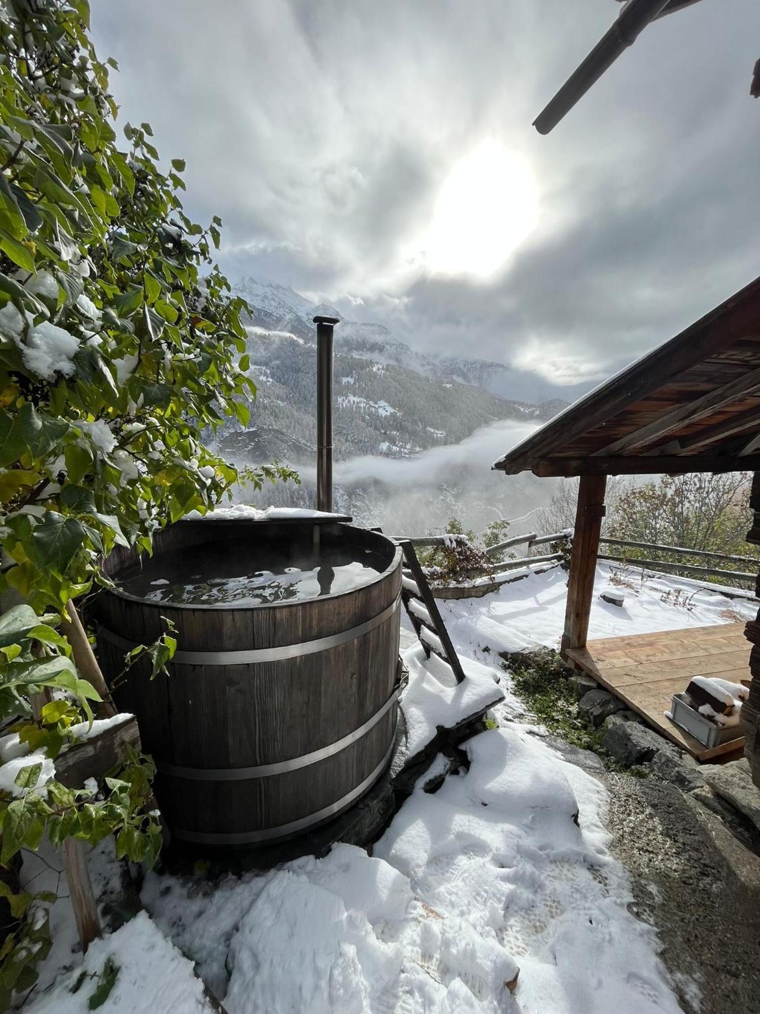 Chalet La Paz With Hotpot And Sauna Villa Torbel Exterior photo